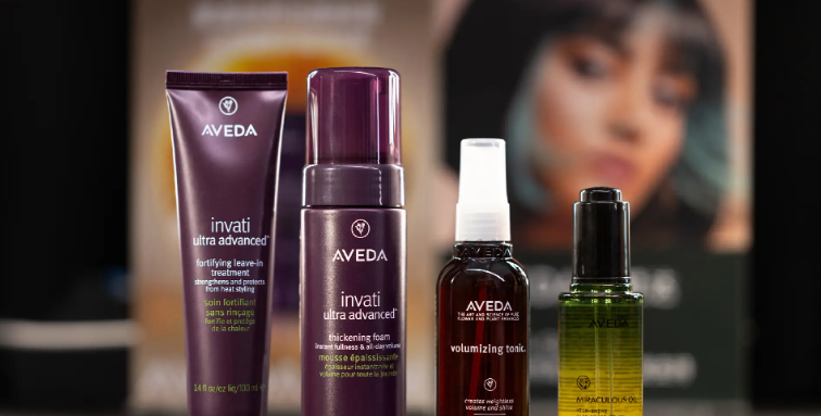 Aveda 携手 Samuel Gùi Yang 打造时装周秀场造型